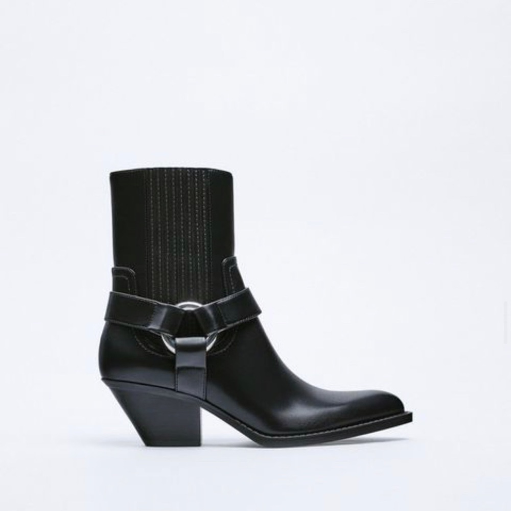 NWT Cowboy style ankle Zara boots!